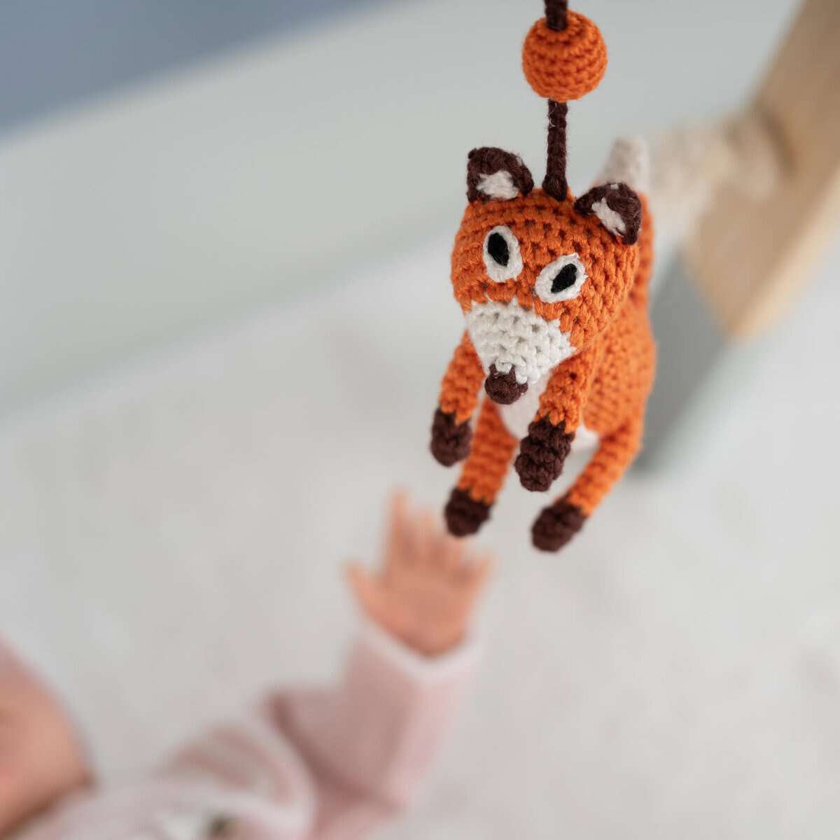 Crocheted play arch pendant fox FRED