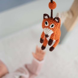 Crocheted play arch pendant fox FRED