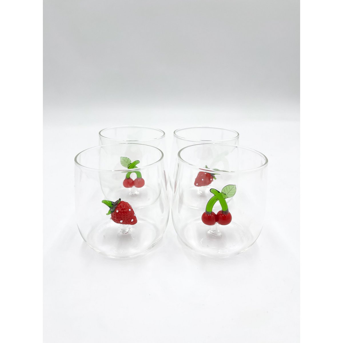 Wasserglas 3D -Erdbeere