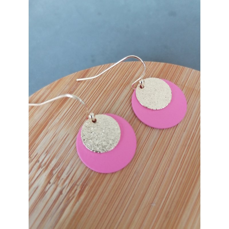 Playa (bright pink)