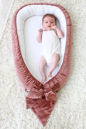 fluwelen babynest met strik (7 kleuren)