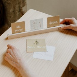 Calendario perpetuo - molletta in legno e carte di carta