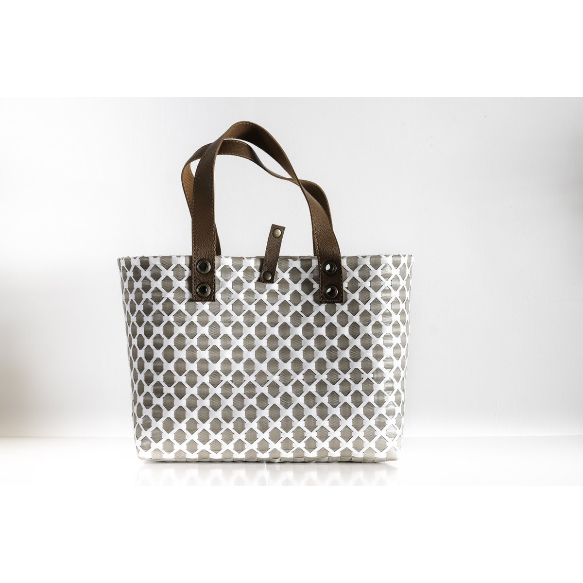 MADRID Basket, shopping bag pi beach bag fabricado con materiales reciclados