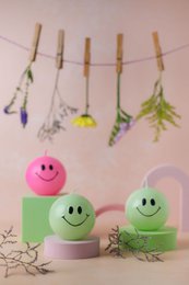 Smiley-Kerze – 7,5 cm – Pink