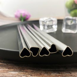 „Herz“-Strohhalm – gerade – 215 x 8 mm – 6 Farben erhältlich