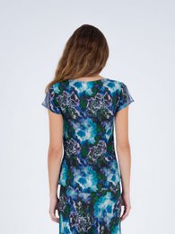 Top de encaje y estampado de flores de loto azul