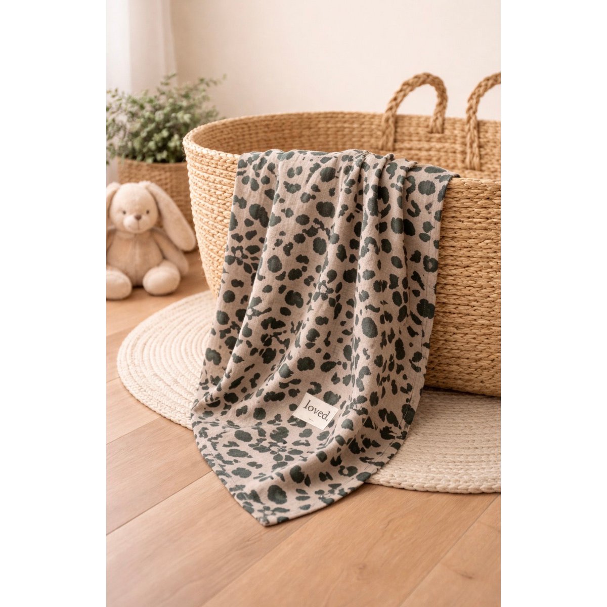 Muslin cloth, nursing cloth, swaddle cloth, light baby blanket 120x120cm, LEO