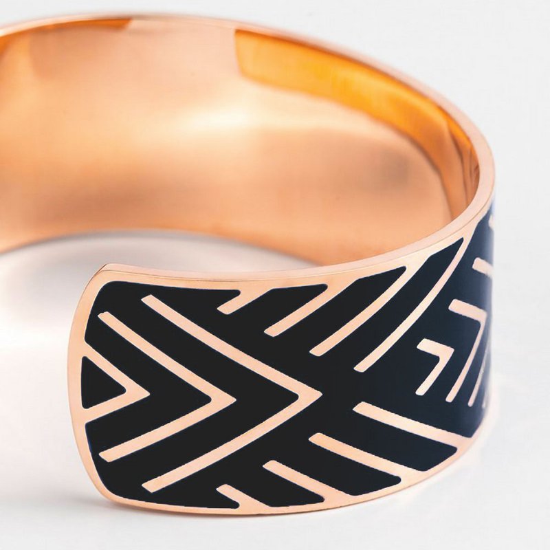 Schwarzes Emaille Manschettenarmband rosa Finish