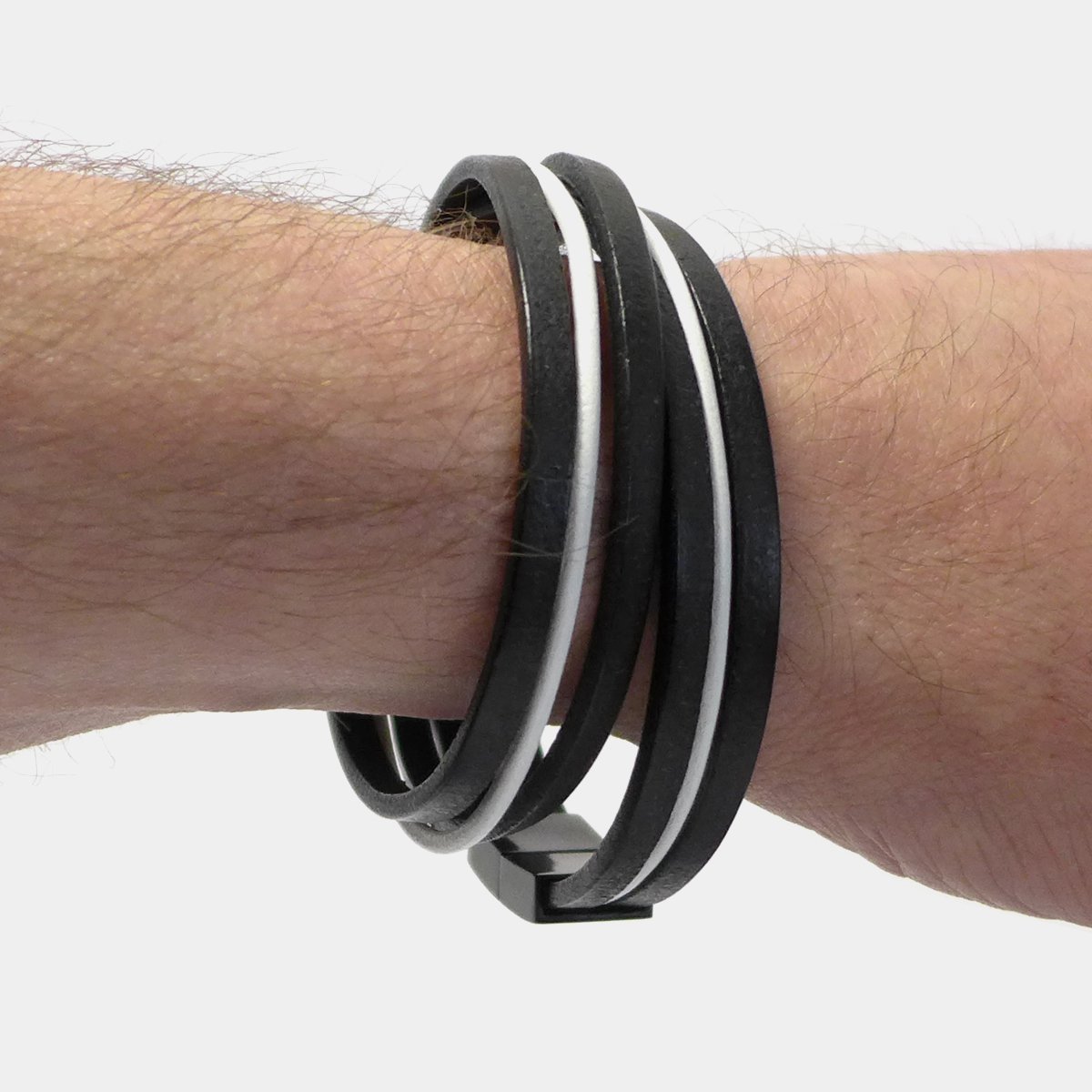 Leather Star PG72 - men's bracelet made of black and white leather with a black magnetic closure