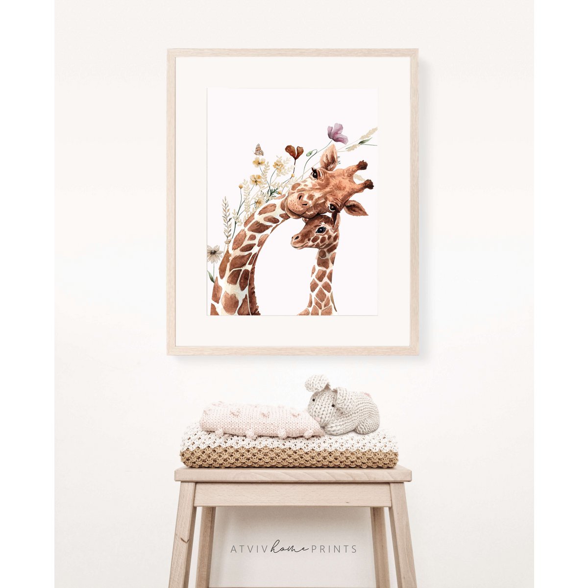 Giraffe kinderkamer poster, giraffe poster, bloemenkwekerij print, moeder en baby giraffe poster, kinderkamer giraffe print, wilde bloemen print, meisjes kinderkamer poster, meisjes kamer decoratie