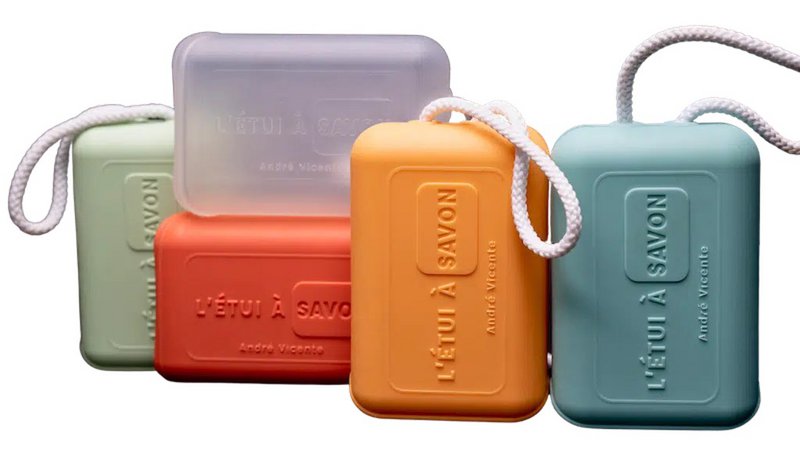 Lot de 50 Etuis couleurs variées (2,5 Kg / 34 x 22 x 15 cm)