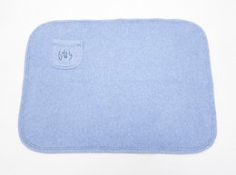 Coperta per cani sostenibile realizzata con materiali naturali