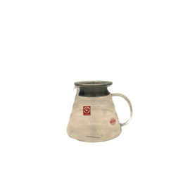 Clear glass V60 Range Server for pour over coffee, with a capacity of 600 ml.