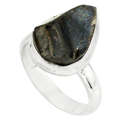 Anello “Campo energetico protettivo” in Shungite e Argento 925