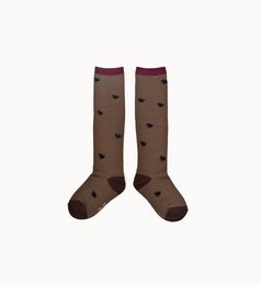 "High Sock Brown - Kids Socks in Brown color, available in sizes 21-23, 24-27, 28-31, and 32-35. The socks feature a simple, solid brown design."