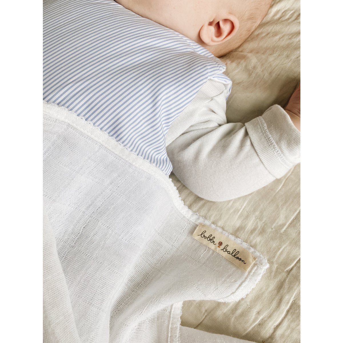 Mousseline met gehaakte bies - Witte bies