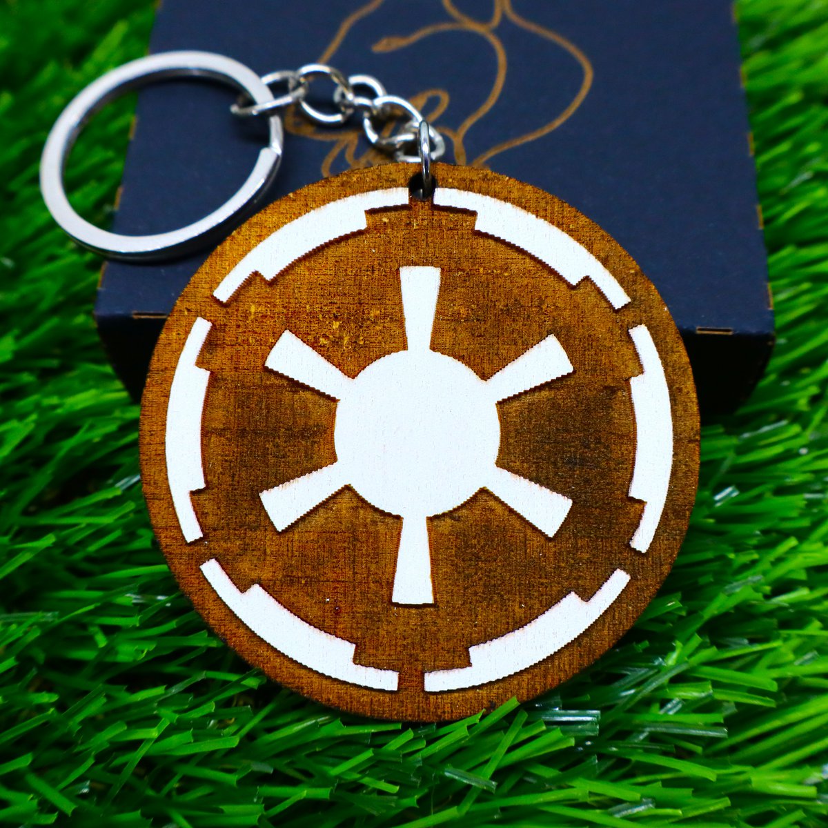 Tornari in legno di Star Wars - Anelli di chiave in legno tagliate a mano dipinti a mano - Mandaloriano, Jedi, Empire, Rebel, Republic, First Order - Gift Geek per i fan