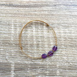 Pulsera ajustable Candy piedras naturales dorado