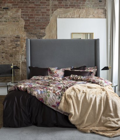 Satijnen beddengoedset Magic Garden Grey Cliff