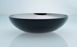 IB-Between flat bowl black exterior / mirror interior
