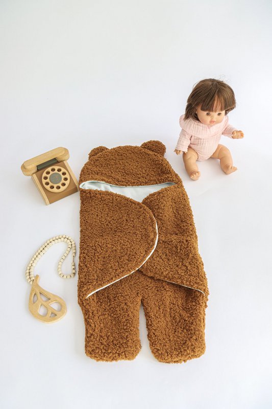 Couverture d'emmaillotage en peluche