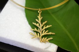 Cypress Leaf-ketting: verguld, delicaat natuurontwerp - milieuvriendelijk
