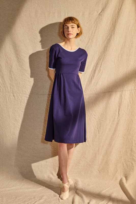 Enea jurk in violetblauw met witte bies voor dames