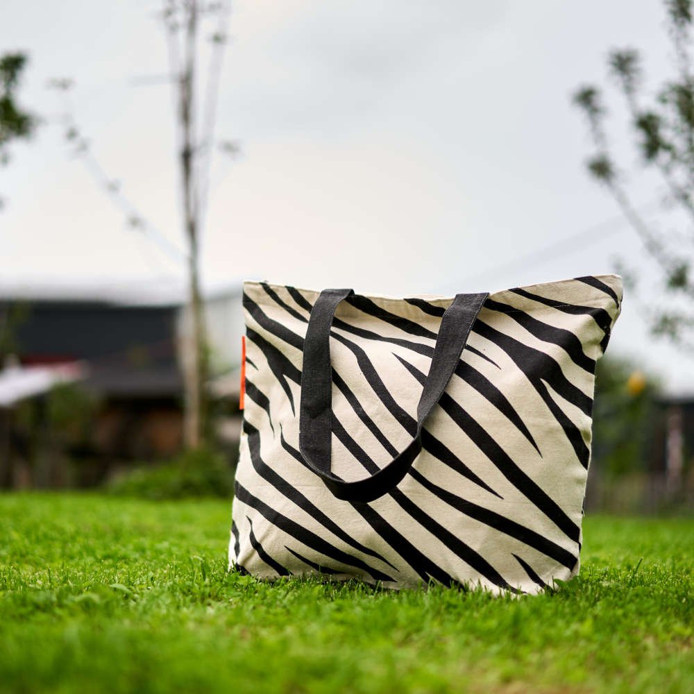 Duurzame Shopper Zebra - Gemaakt van gerecycled bedlinnen