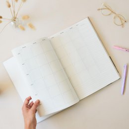 Prikkelarme jaarplanner Lotus - ongedateerd
