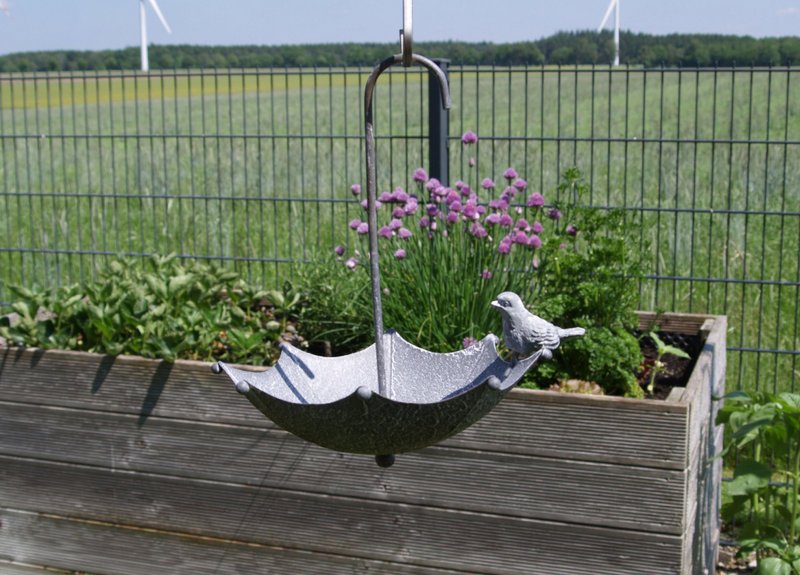 Vogelfutterstelle - Regenschirm - Metall
