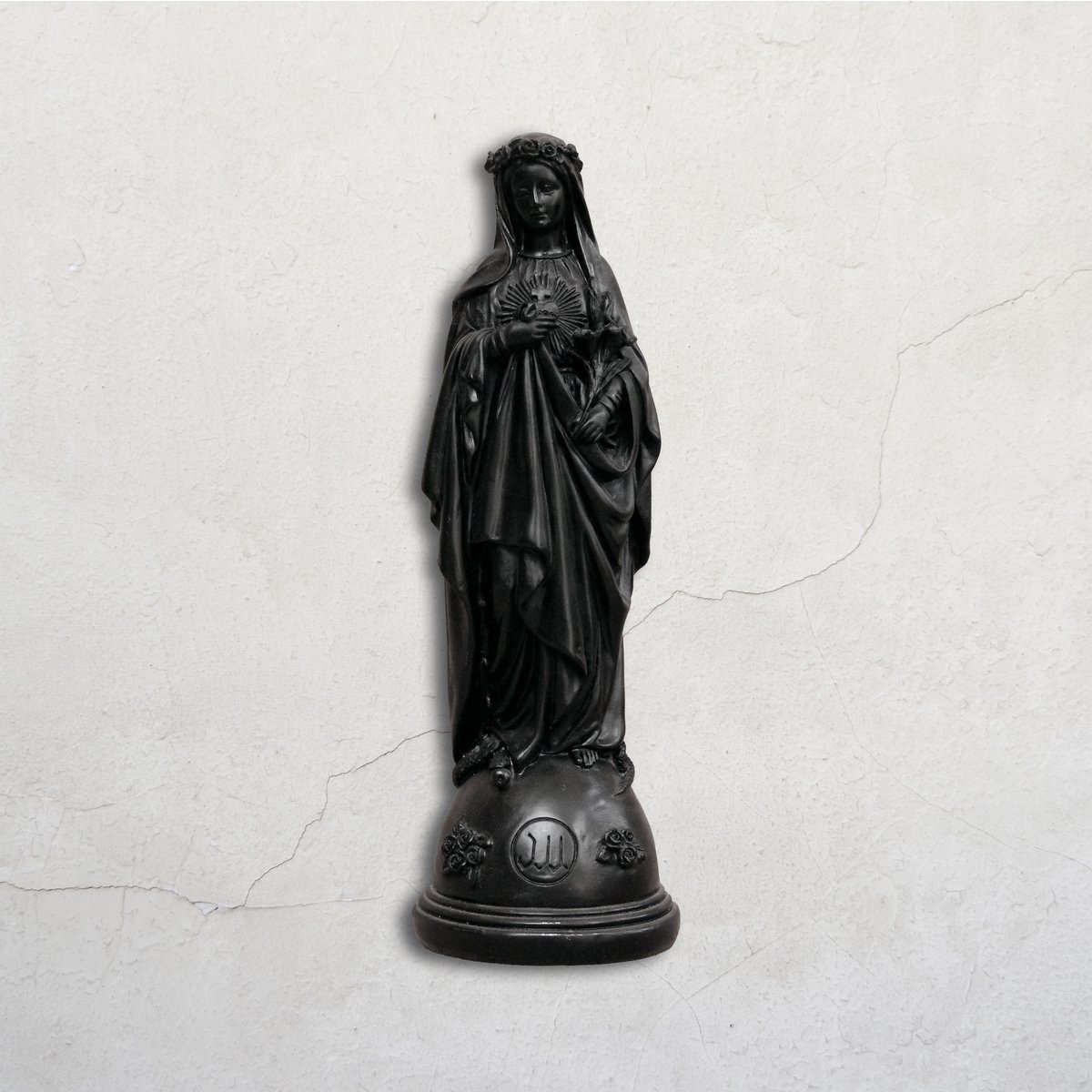 Statuette Mary med blomster
