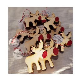 Handmade reindeer made of wood