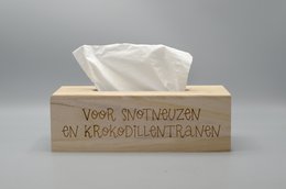 Lommetørklædeboks Til snotnæser og krokodilletårer