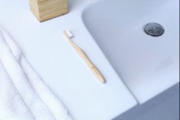 Bamboo Toothbrush | Ergonomic | Medium Bristles
