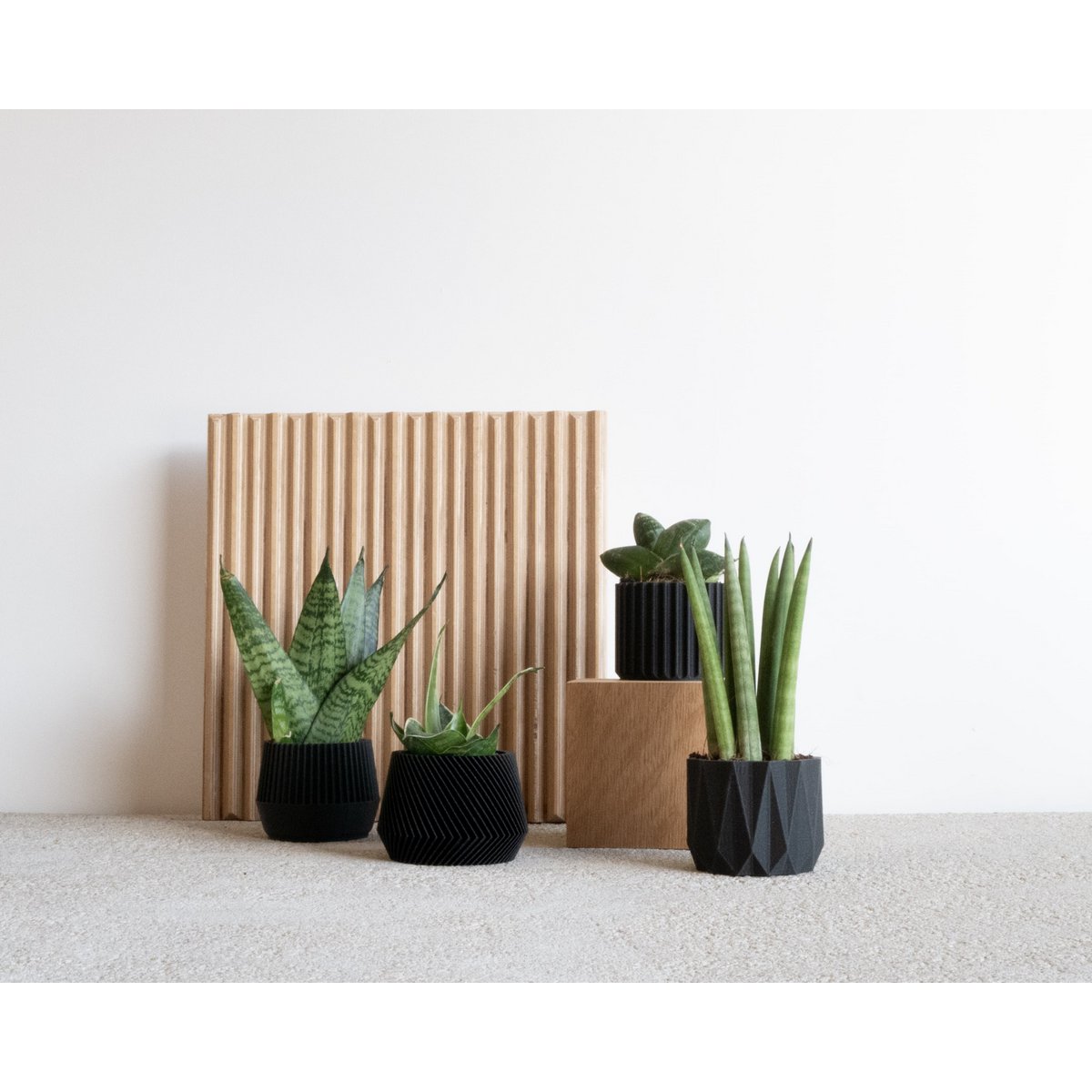 Set van 4 potten Zwart – Oslo Origami Kobe Stockholm