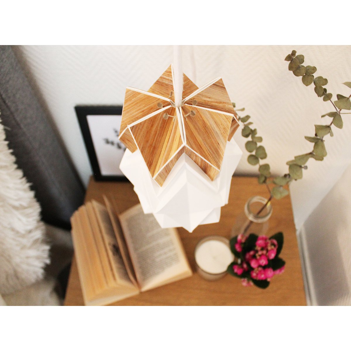 Holzwandleuchte und kleine Aufhängung Origami Paper und Ecowood