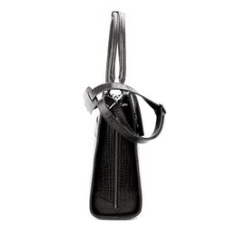 Silver Tip Croco Black 15.6"