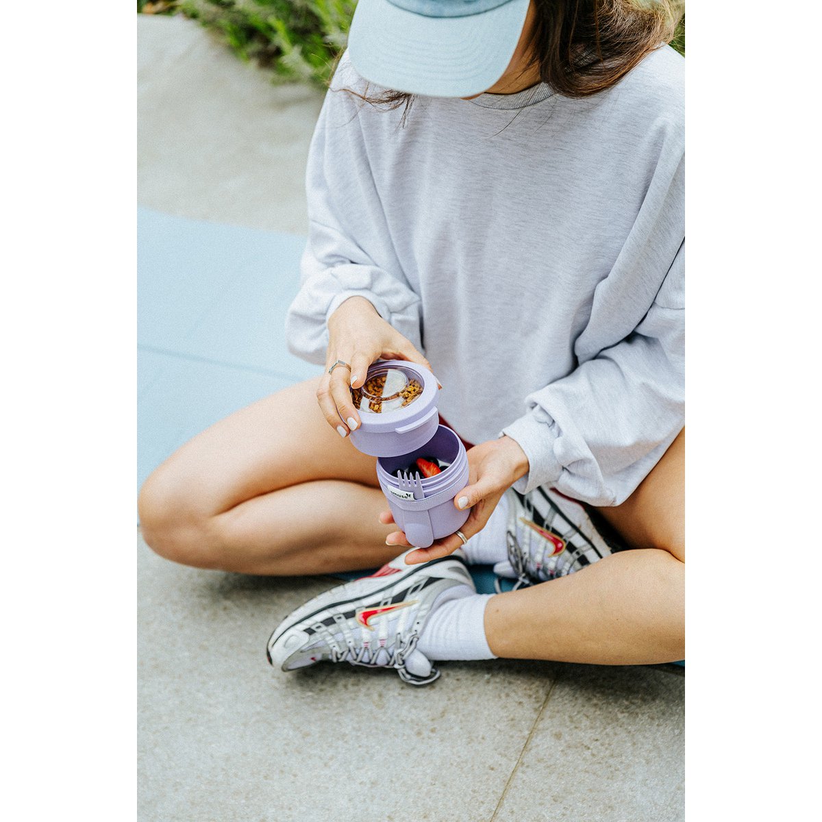 Tylla Duo Breakfast Bowl – Separate Compartments for Granola & Yoghurt On the Go (150ml + 450ml)