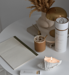 Powder/ Sand/ Pearl Candle Gift Tube – Dark Honey Scented  – 650g – Ready-to-Use Boutique Premium Candle