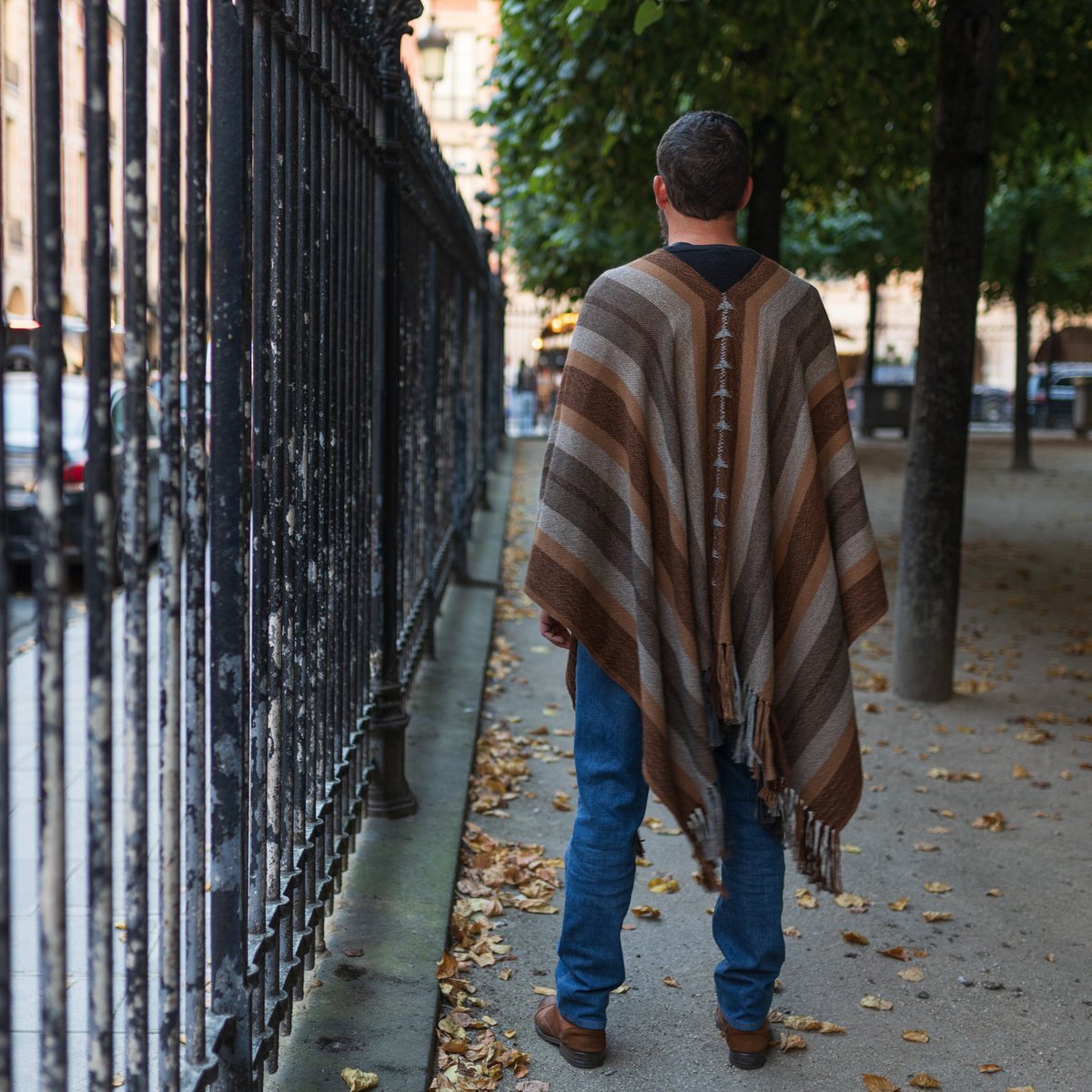 Lascar Poncho