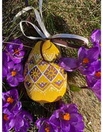 Uovo di Pasqua dipinto a mano (giallo)