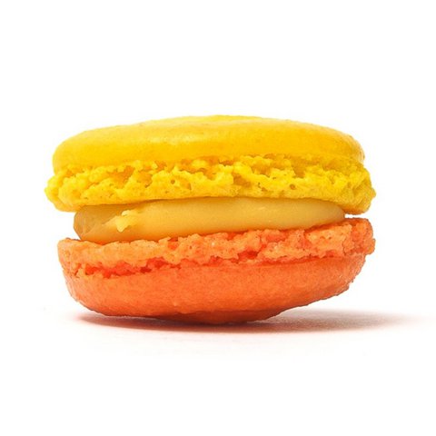Macaron passion fruits