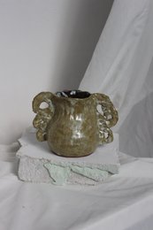 Vaso in ceramica verde unico fatto a mano