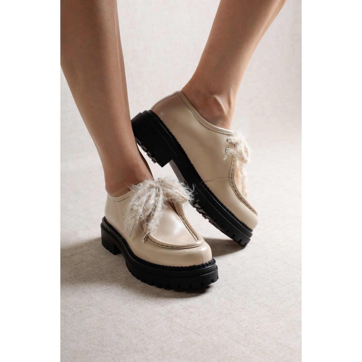 ODDA ALIAS LATTE – Leren dikke loafers met platformzool