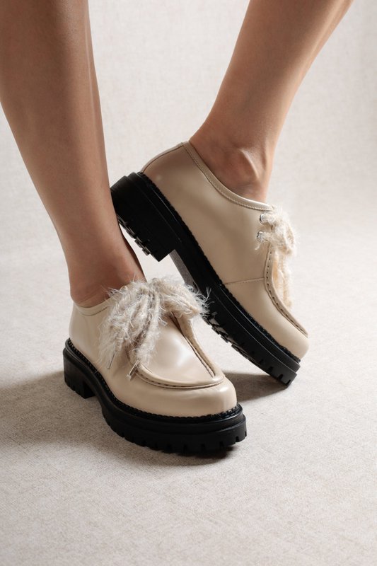 ODDA ALIAS LATTE – Leren dikke loafers met platformzool