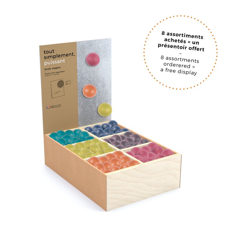 Assortiment de 24 petites boules magnétiques en bois