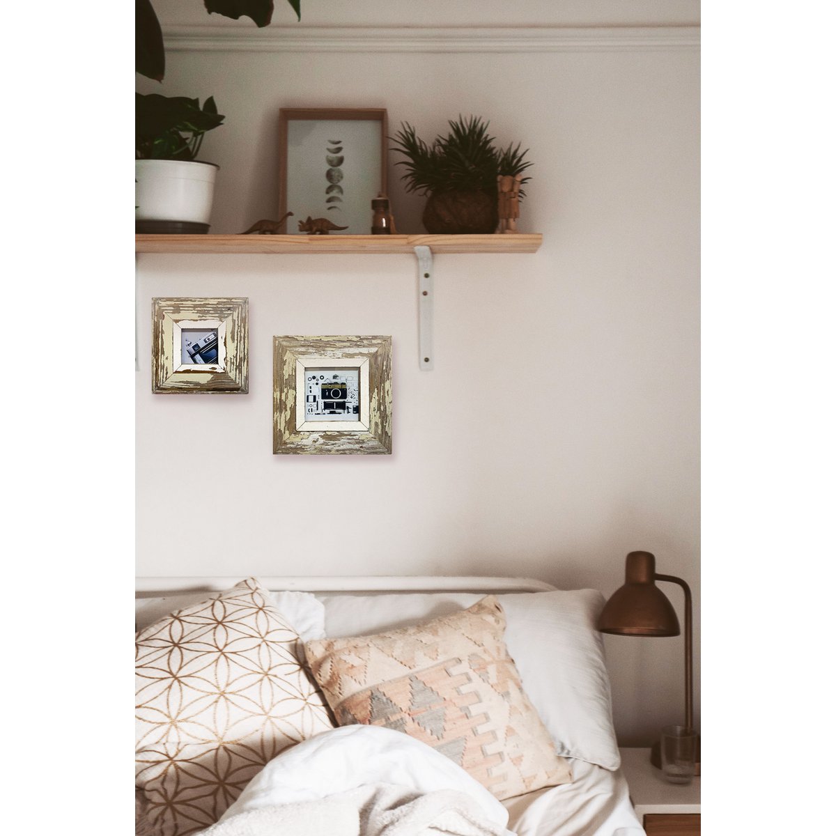 Fotografie - Samenstelling van 2 teruggewonnen houten lijsten