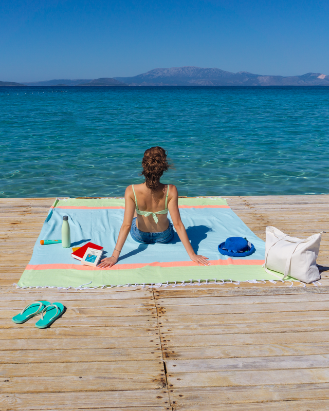 TOWEL TO GO NEON XXL Recycled Cotton Beach Towel 200x200 cm | Quick Dry | Green / Blue | with Gift Box