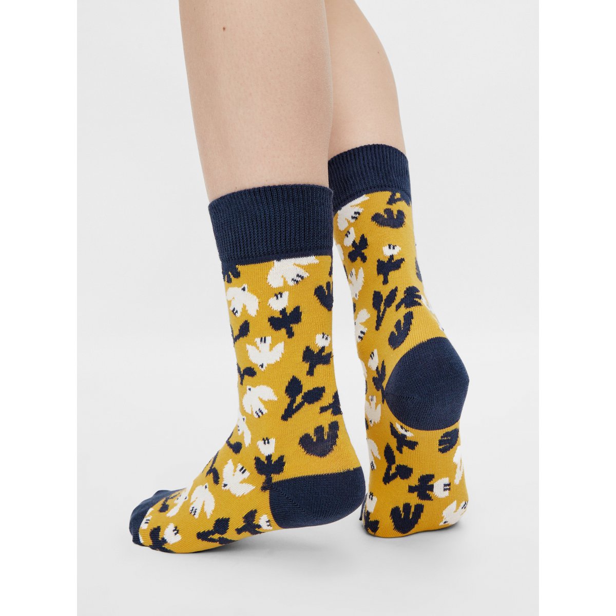 Organic socks with birds - Colorful socks with bird pattern by Myriam Van Neste "Birds"