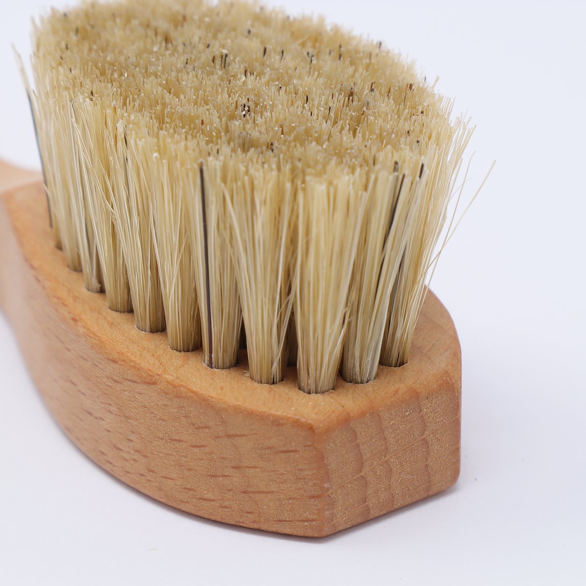 Cepillo facial de cerdas naturales